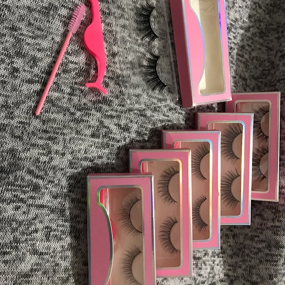 EyeLashes multi style . 6 sets in box with mascara wand and lash tweezers - Picture 3 of 7